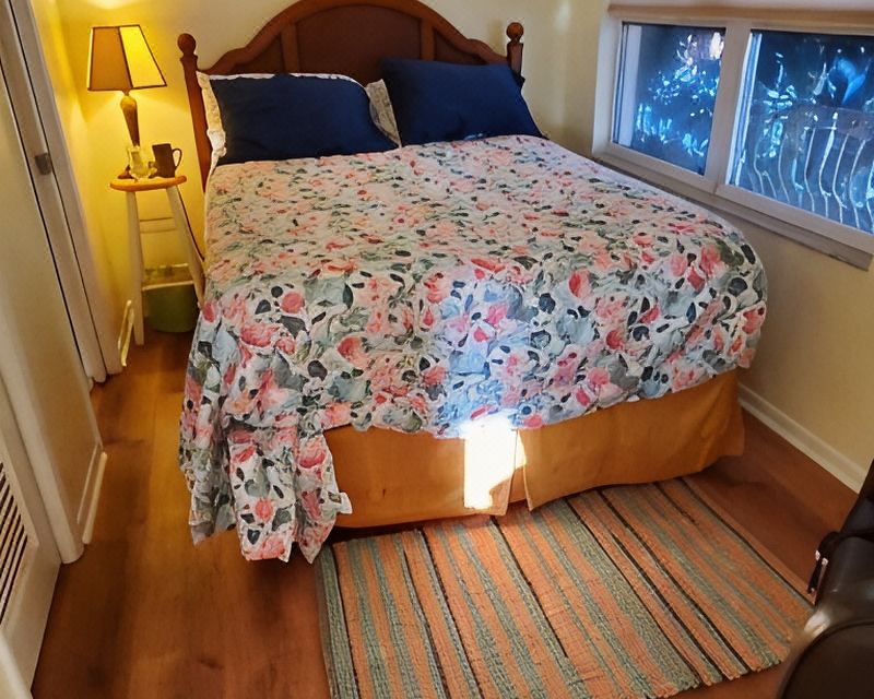 Photo 3 of 6