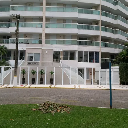 Riviera de São Lourenço frente ao mar, 1 suite, 2 dorm, 2 piscinas aquecidas.