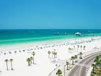 Up to 10 guests - Just min to Clearwater Beach & Indian Rocks Beach