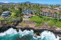 Direct Ocean Front - Renovation Complete  - EVERYTHING inside is NEW! - สระว่ายน้ำส่วนตัว