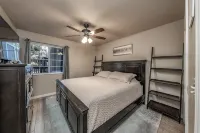 3 bedroom house with huge deck and central a/c - 4-Star