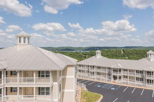 Ozark Mountain Getaway -Lake Access - Beautiful Views - Close to SDC!