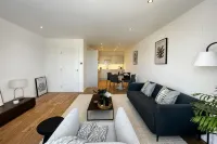 River Breeze 3-Bed Balcony Apartment - Homestays