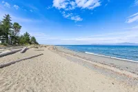 Boutique Vacation Rental - Condos