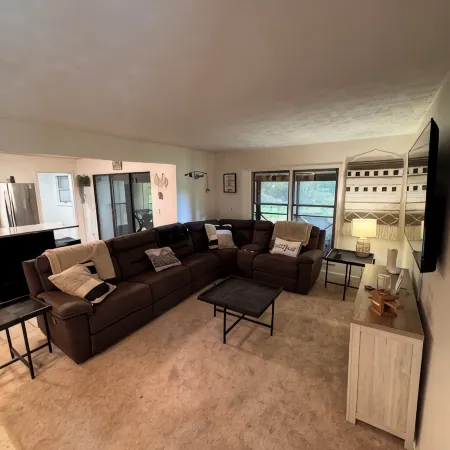 Woodson Bend 3 BR Condo 82-4, with  AC, WiFi, Pool, Golf Course, Restaurant