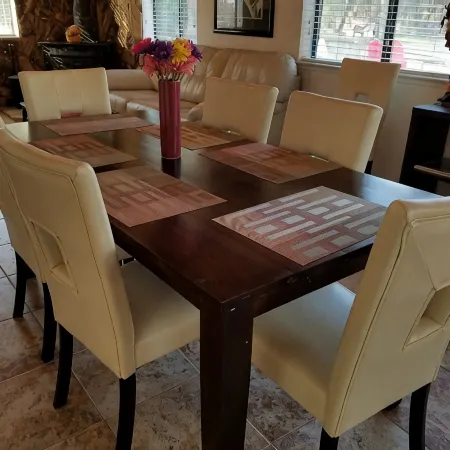 Awesome house & Kaweah River access and 5 miles to Sequoia Park