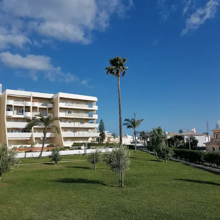Apartment for rent all year 85m2 on the ground floor
