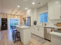 Darby House, centrally located wine country escape Hotels in Newberg