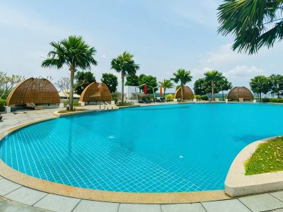 Almas Suites by RR JBcity