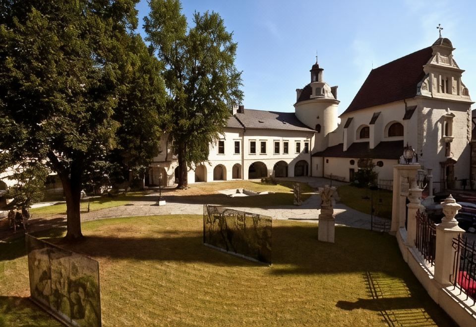OREA Hotel Arigone Olomouc - Housity