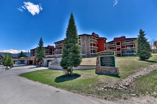 Mountain Condo on Bus Line, Walkable to Downtown. - 4-Star