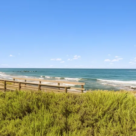 Magical Home on the Hill with Ocean Views - Two Queen Beds and One Full Bed