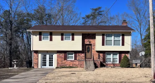 Modern Farm house in the city