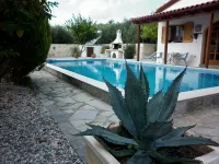 Spacious 3 bedroom Villa with private pool, patio and roof terrace. - Villas