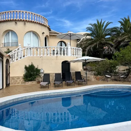 Villa with sea views and private pool on the Costa Blanca