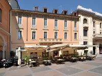 Locanda San Paolo Hoteles en Monza