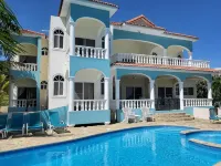 Large 6 bedroom, Luxury Villa with Pool, Ocean View, Fully Staffed, Near Beach! - Villas