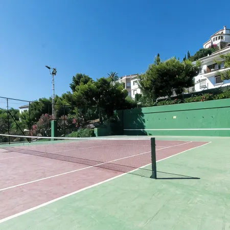 Villa La Perla with private heated pool and great views