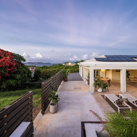 Villa Cabrita - Walk to the Ritz beach!  East End