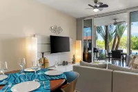 Quiet and Cozy Eagle Beach Area w/King Bed - 3-Star