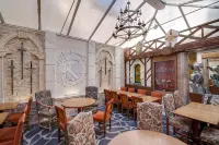 Brit Hotel Comtes de Champagne - Troyes Centre Historique - breakfast