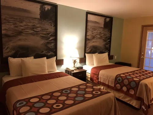 Super 8 by Wyndham Plover Stevens Point Area - 2-Star