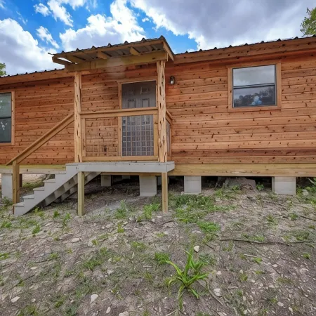 Rustic Cabin with Firepit and Grill - 10 Mins to Main St