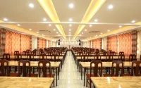 Khách sạn New Palace - Bãi đậu xe