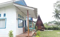 Tanjung Tinggi Cottage - balcony