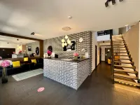 Grand Petit Hotel ex Shato Gesson Hotels near Prague 13