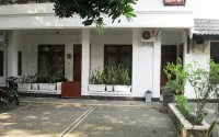 Kurnia Jaya Hotel