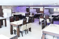 Hotel Opulence - พร้อมอาหารเช้า