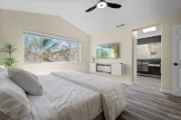 “NEW” Half Moon Retreat / +Pool Table / - 5 min away from GRATON casino - 4-Star