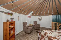 Stay in a Real Silo • Cozy Loft + Electric Fireplace + Full Bath Near Boise - Homestays
