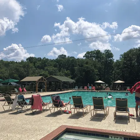 Cameo Tree Top Chalet - HOT TUB and Pet Friendly