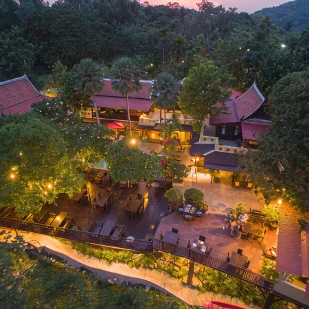 Zantiis Ndol Villas