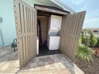 Prime Location! 5min to the Beach/Cruises