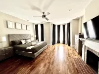 LUXURIOUS DC ESTATE, BEST LOCATION BLOCK AWAY FROM 14TH/U ST NW W/ 2 CAR PARKING - บังกะโล