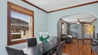 Reopened since Helene! Stay right in the heart of Hot Springs, NC - Wifi