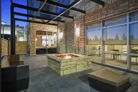 SpringHill Suites St. Paul Arden Hills - parking