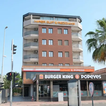 Hiper Suites Residance