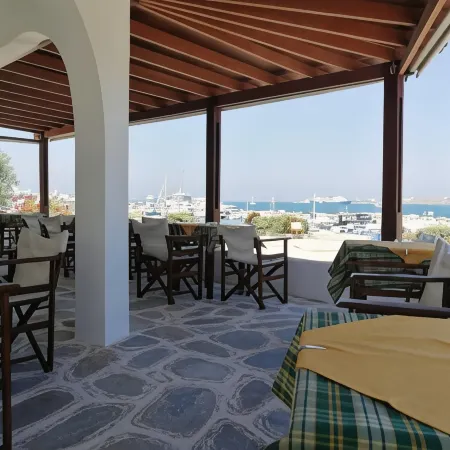 Asterias Hotel - Seafront