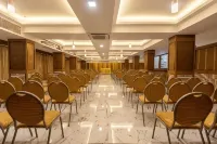 Zip by Spree Hotels Mangala Towers Thrissur - parking