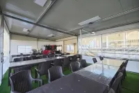 Crest72 Hotel - Pysäköinti