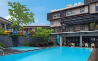 Grand Cordela Hotel As Putra Kuningan - Pools