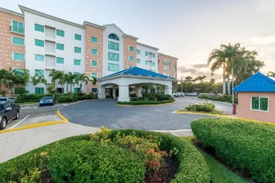 Hodelpa Garden Court Отели в г. 