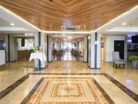 Hotel Mesaluna Near American Consulate - Airport Shuttle