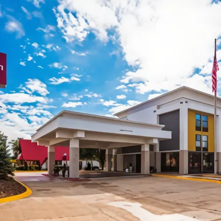 Best Western Plus Bloomington East Hotel