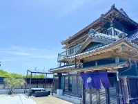 Sauna retreat with open-air bath near the sea