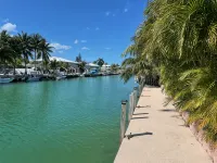 Large Full Duplex with Pool / Hot tub Pet Friendly  581- 591 10th Street - อ่างจากุชชี่